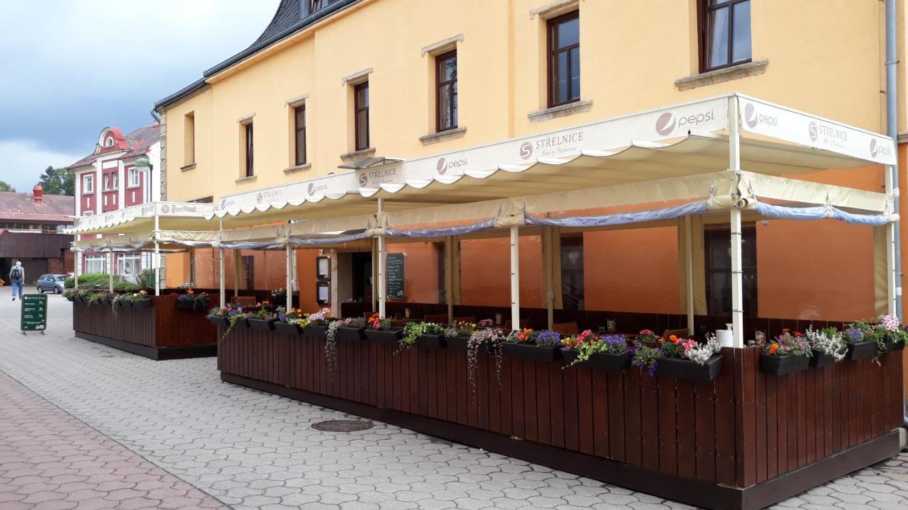 Hotel Strelnice Teplice nad Metuji Luaran gambar
