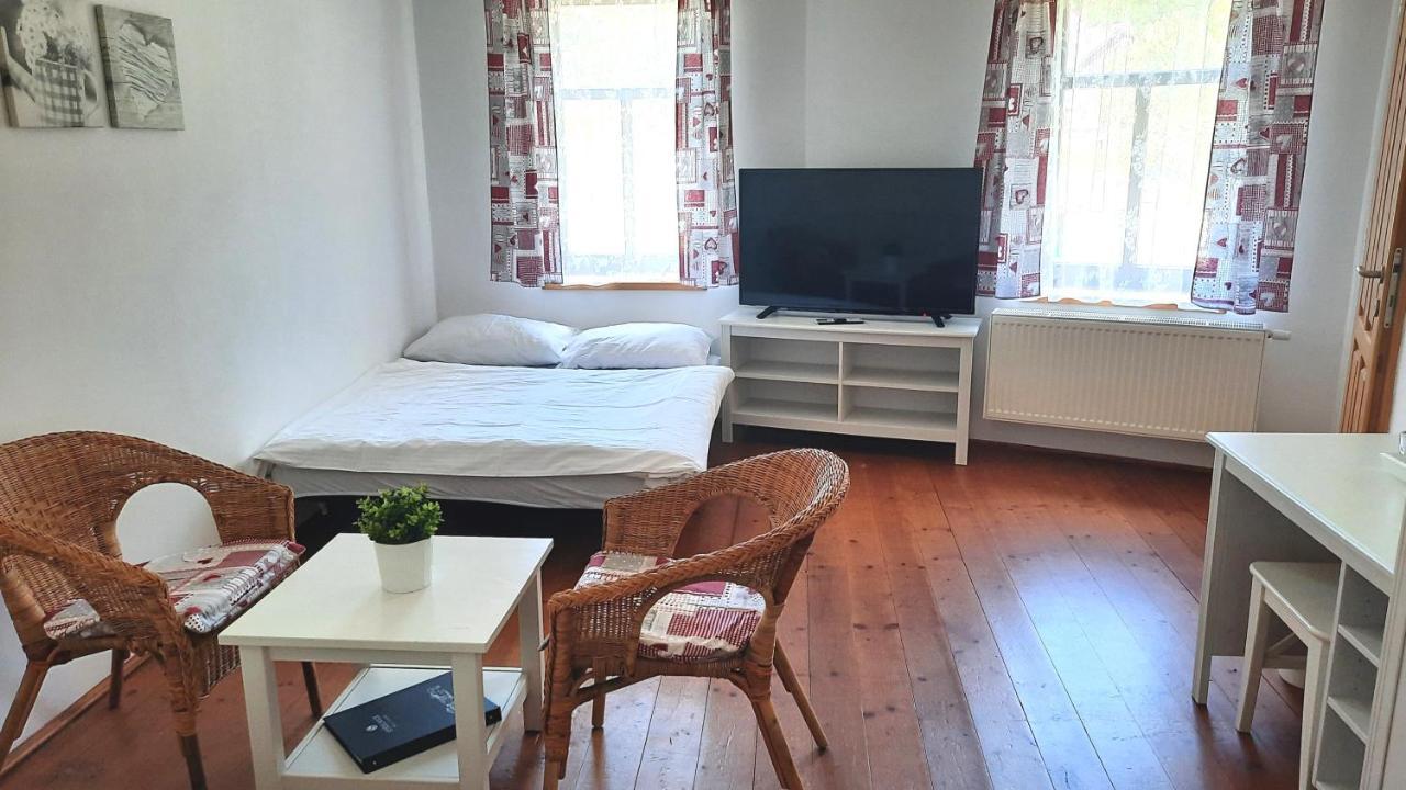 Hotel Strelnice Teplice nad Metuji Luaran gambar