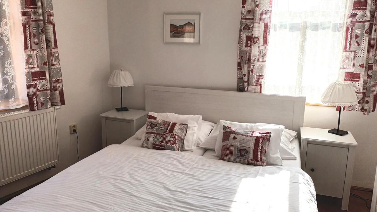 Hotel Strelnice Teplice nad Metuji Luaran gambar