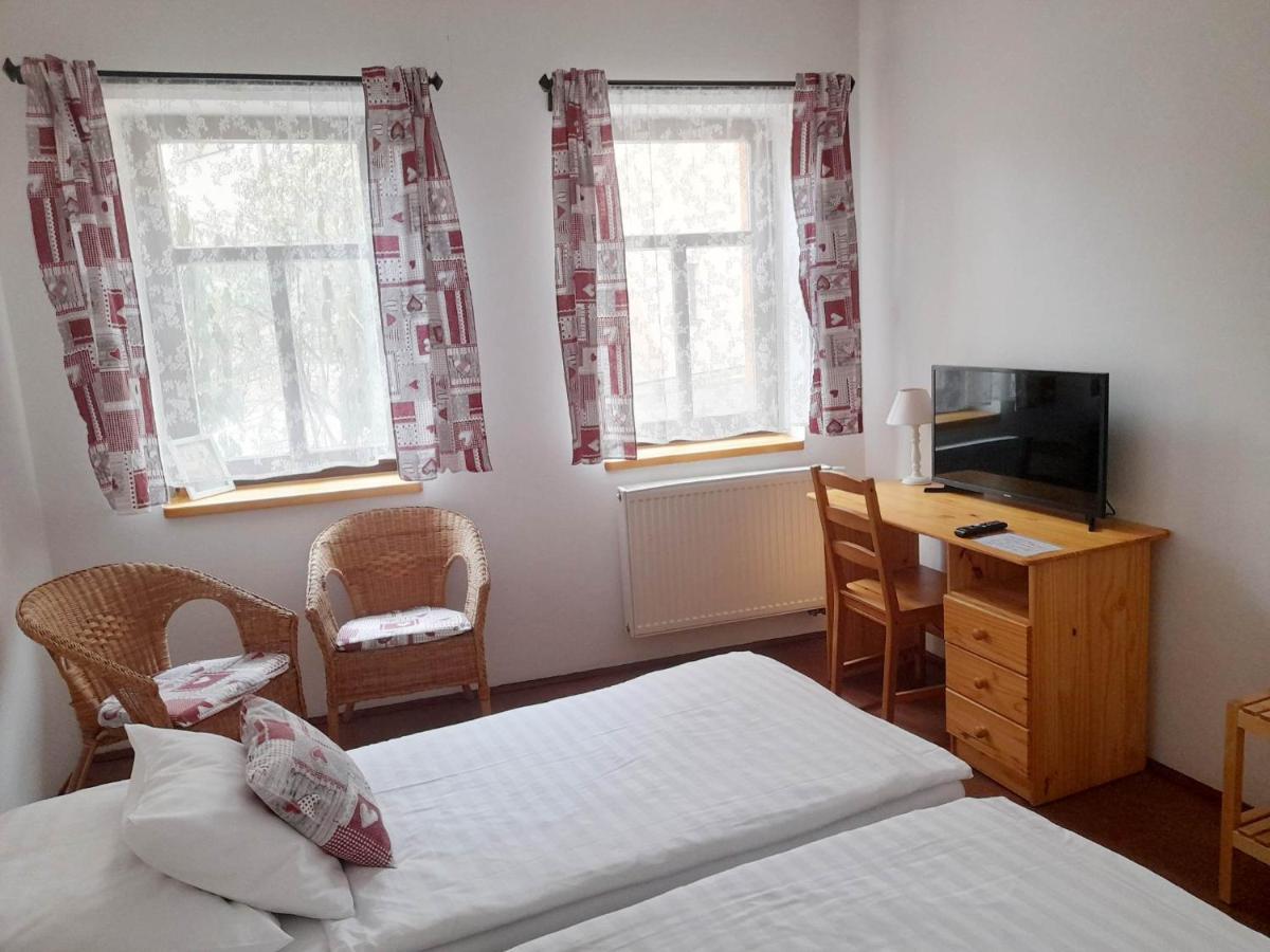 Hotel Strelnice Teplice nad Metuji Luaran gambar