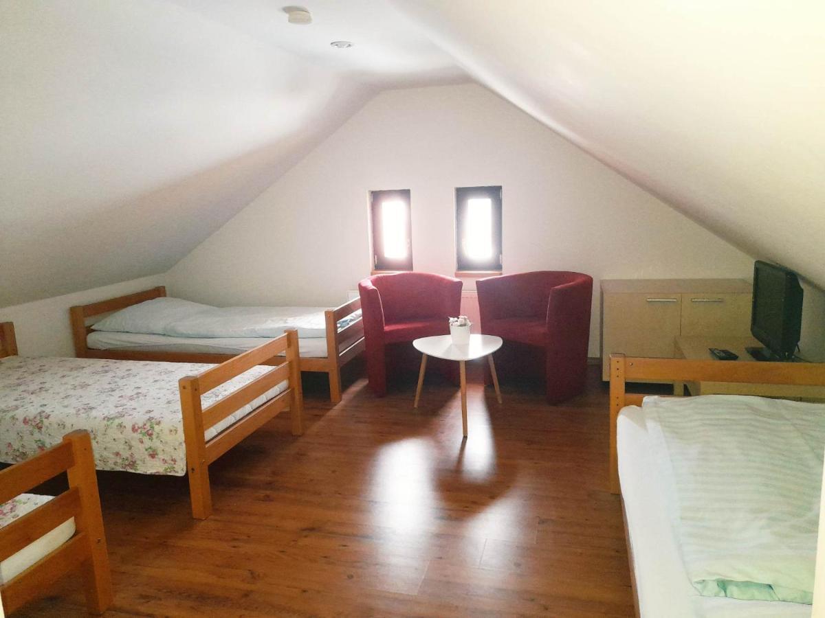 Hotel Strelnice Teplice nad Metuji Luaran gambar