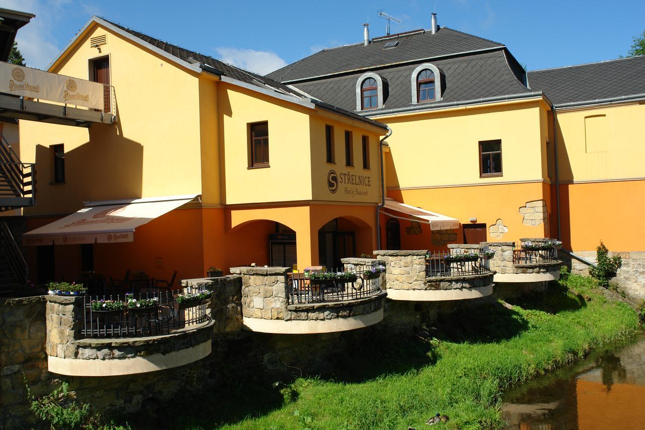 Hotel Strelnice Teplice nad Metuji Luaran gambar