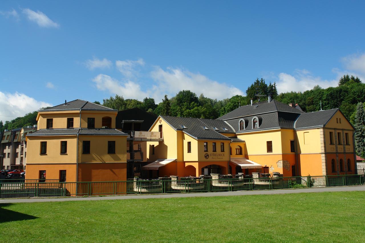 Hotel Strelnice Teplice nad Metuji Luaran gambar