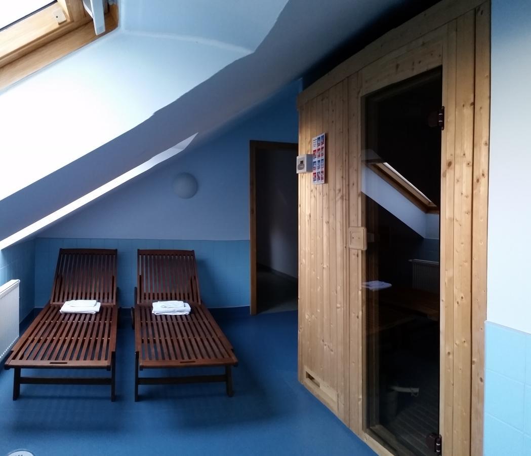 Hotel Strelnice Teplice nad Metuji Luaran gambar