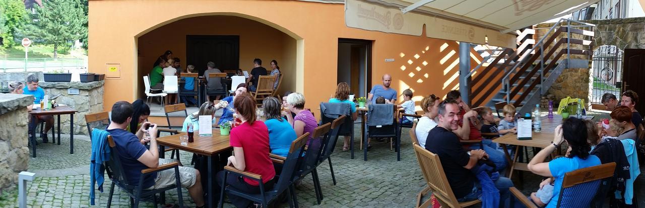 Hotel Strelnice Teplice nad Metuji Luaran gambar
